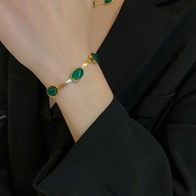 Oval Green Crystal Pendant Necklace