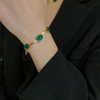 Oval Green Crystal Pendant Necklace